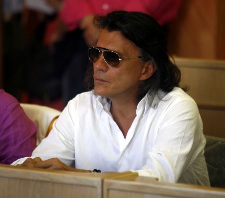 Τα δύο πρόσωπα του Ηλία Ψινάκη