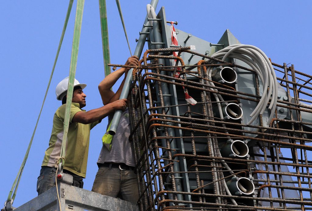 ΕΛΣΤΑΤ: Κατά 35,6% μειώθηκε η οικοδομική δραστηριότητα τον Απρίλιο