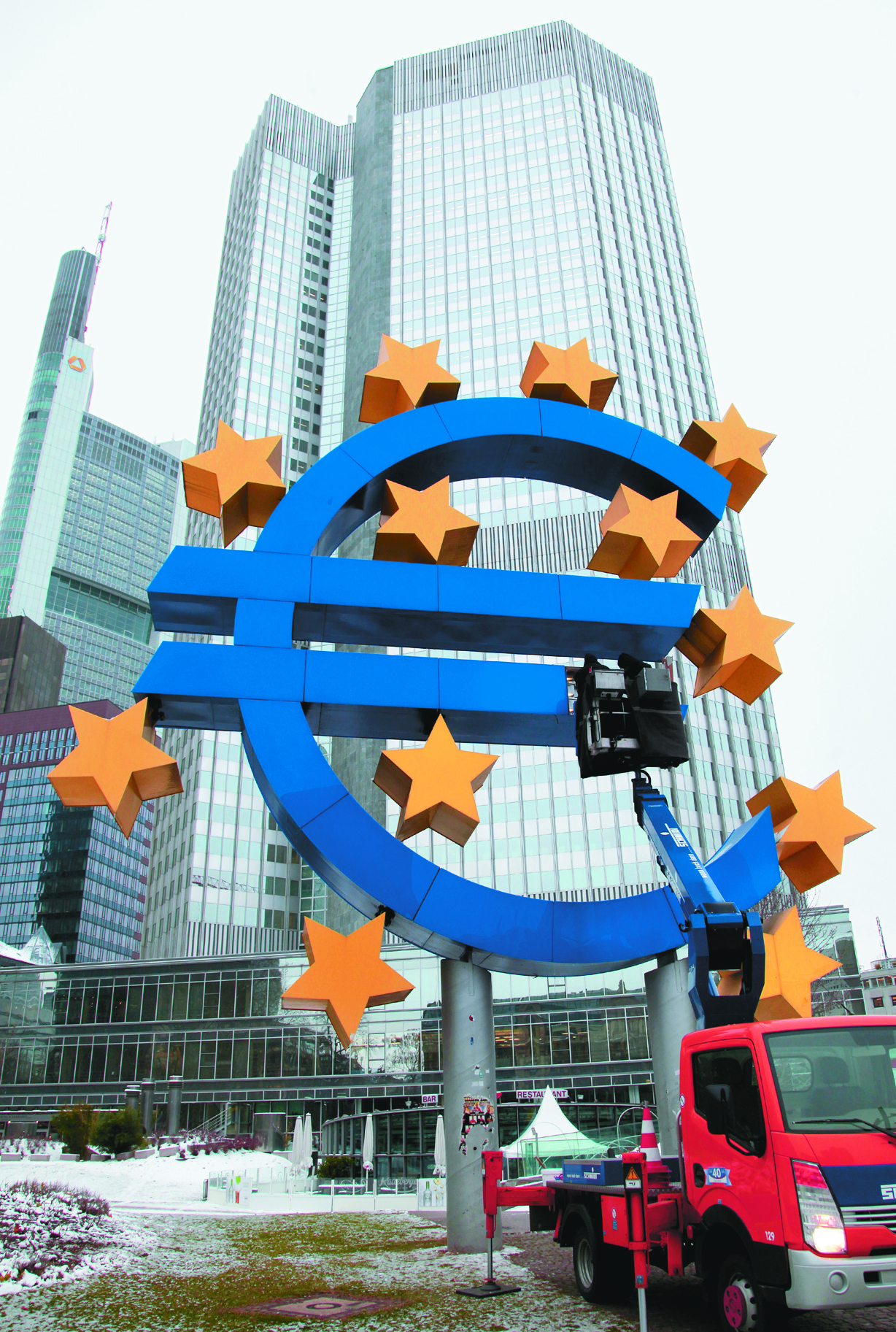 S&P: Η Ελλάδα παραμένει σε καθεστώς επιλεκτικής χρεοκοπίας