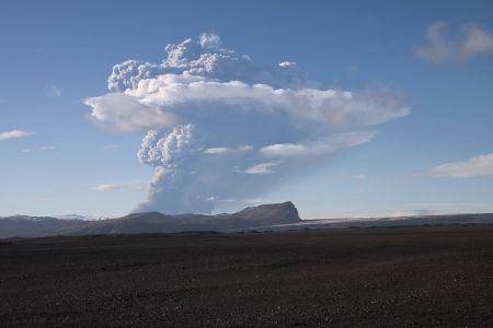 Απορίες για την Ισλανδία; Ρωτήστε τον Γκουντμούντουρ
