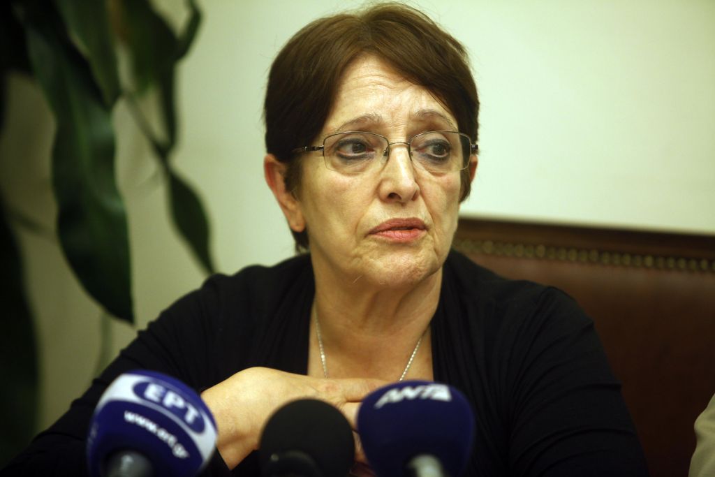 Αλ. Παπαρήγα: η λύση έξω από το ευρώ στις παρούσες συνθήκες είναι καταστροφική