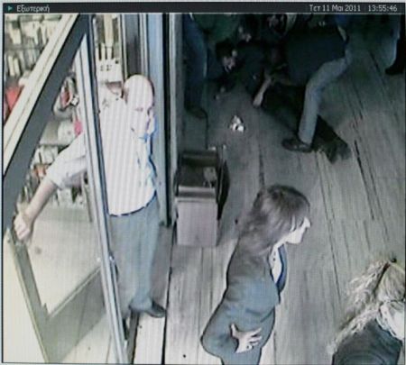 Καμία δίωξη ακόμη για τον άγριο ξυλοδαρμό διαδηλωτή προ τριετίας