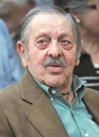 Η άγνωστη ιστορία του Λάκη Σάντα