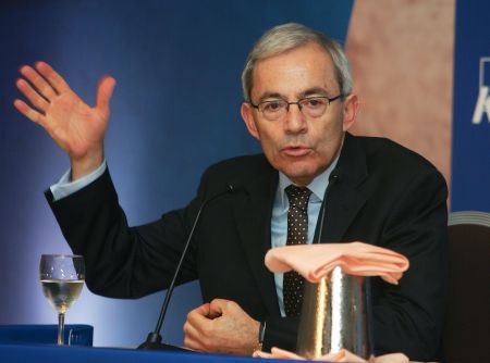 Χρ.Πισσαρίδης: Προτείνει υποτιμημένο ευρώ για τον ευρωπαϊκό νότο