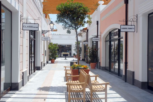 Εκπτωτικό χωριό McArthurGlen – Αναμένει πωλήσεις 100 εκ. ευρώ