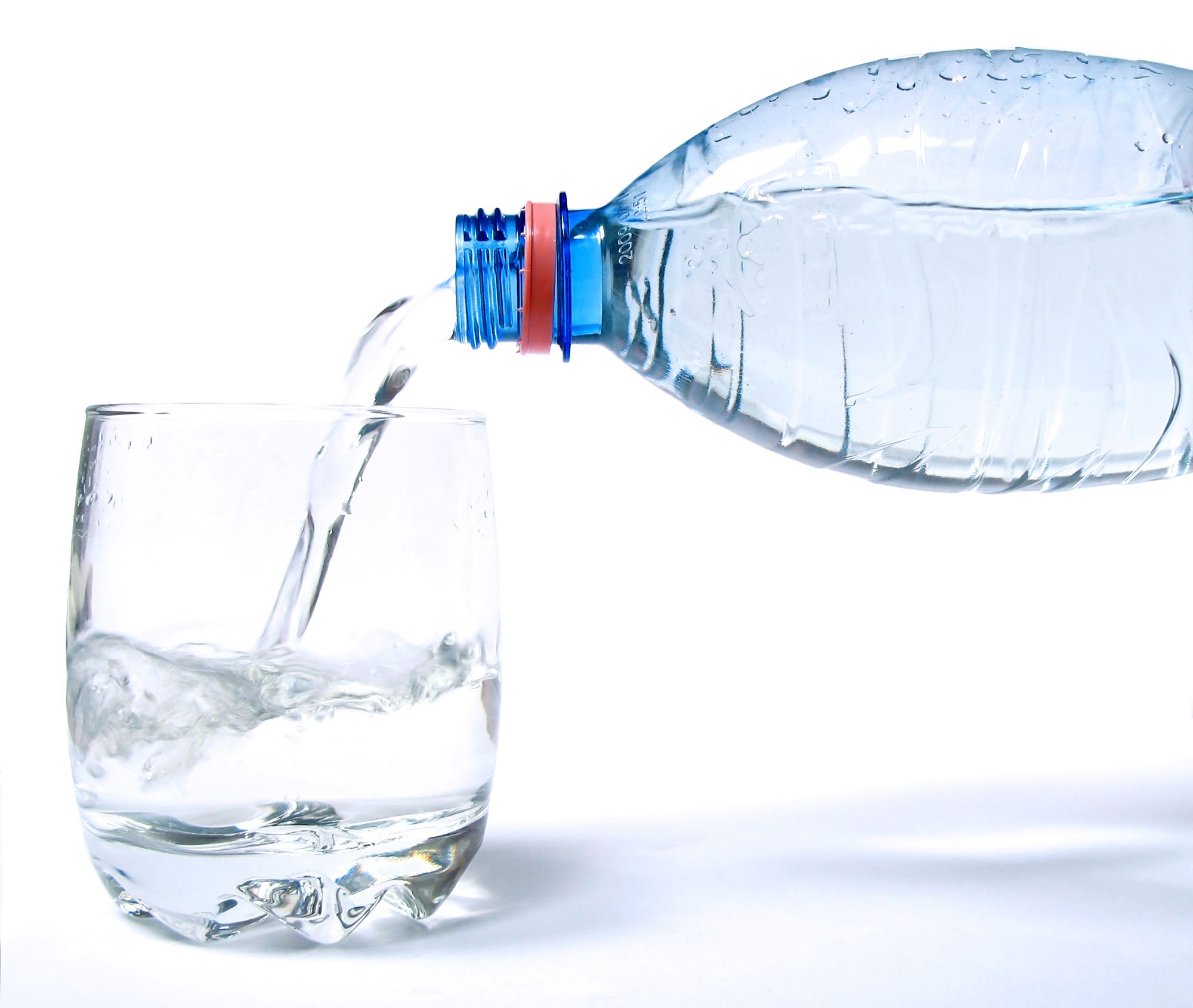 ΠΑΚΟΕ: Ερευνα για το τι νερό καταναλώνουμε
