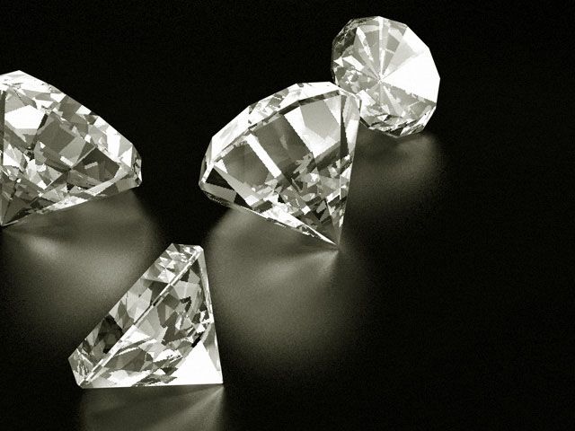 Πιο λαμπερά και από τα διαμάντια
