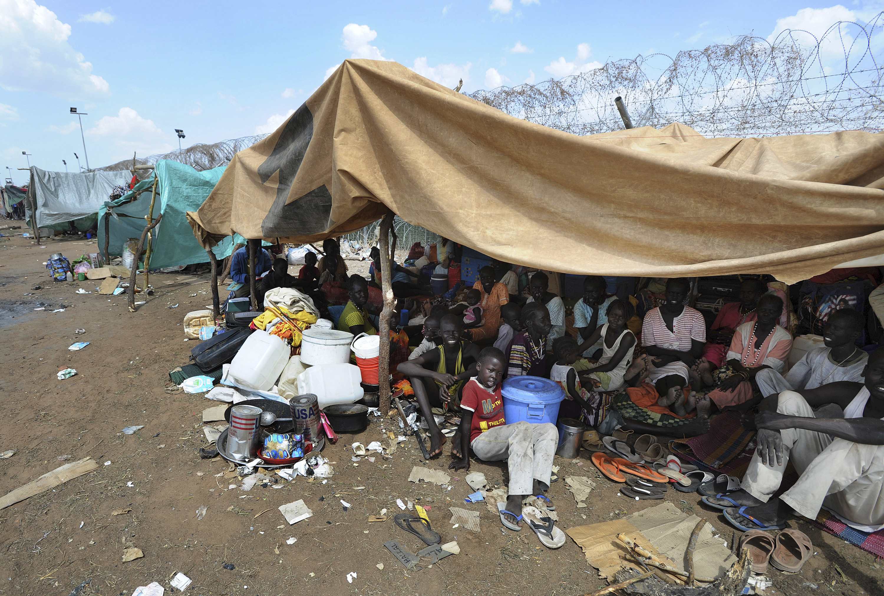 Νότιο Σουδάν: Εκατοντάδες 170 νεκροί στις συγκρούσεις μεταξύ φυλών