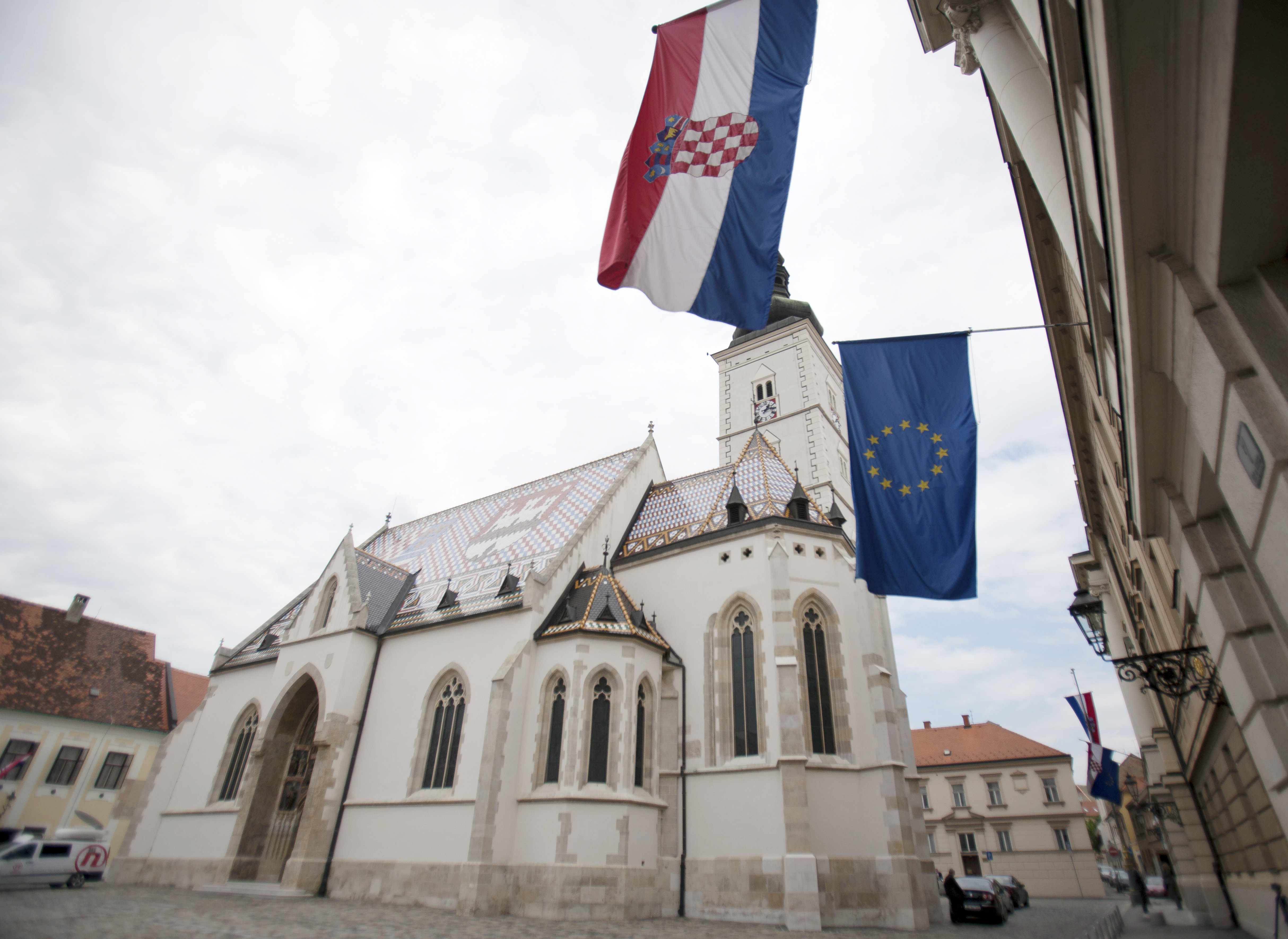 Κομισιόν: Ετοιμη να ενταχθεί στην ΕΕ την 1η Ιουλίου η Κροατία