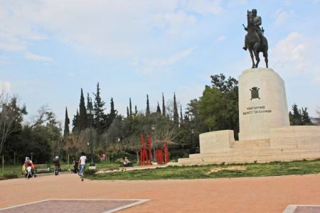 ΕΛ.ΑΣ.-Περιφέρεια επιχειρούν κατά μεταναστών – τοξικομανών στο Πεδίο Άρεως