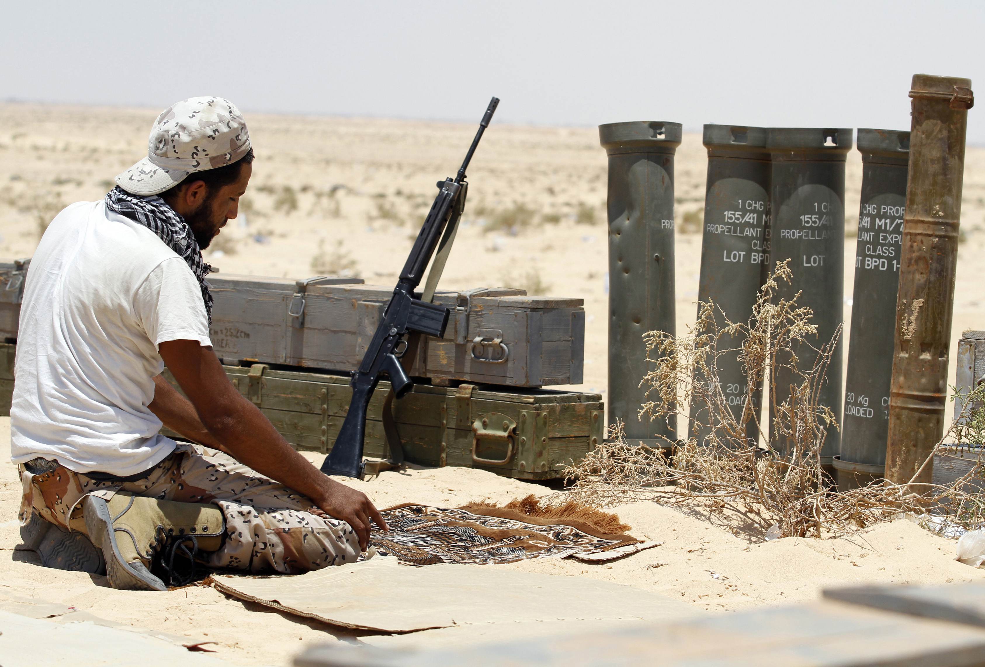 Λιβύη: για δολοφονικές επιθέσεις κατηγορεί το ΝΑΤΟ ο Καντάφι