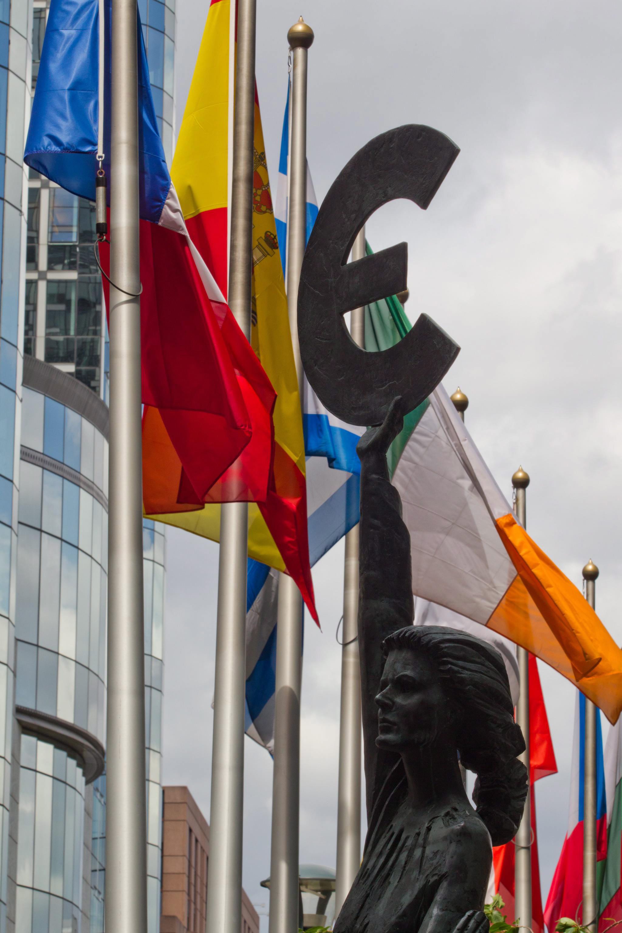 Ευρώπη δύο ταχυτήτων θέλει το Βερολίνο, το επισκέπεται ο Κάμερον