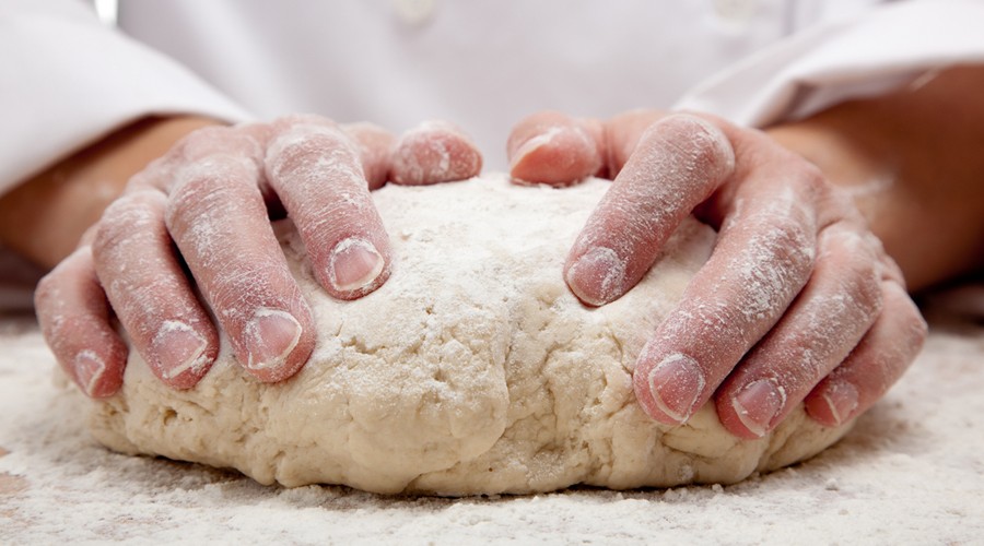 Το ψωμί κινδυνεύει να γίνει… ψωμάκι