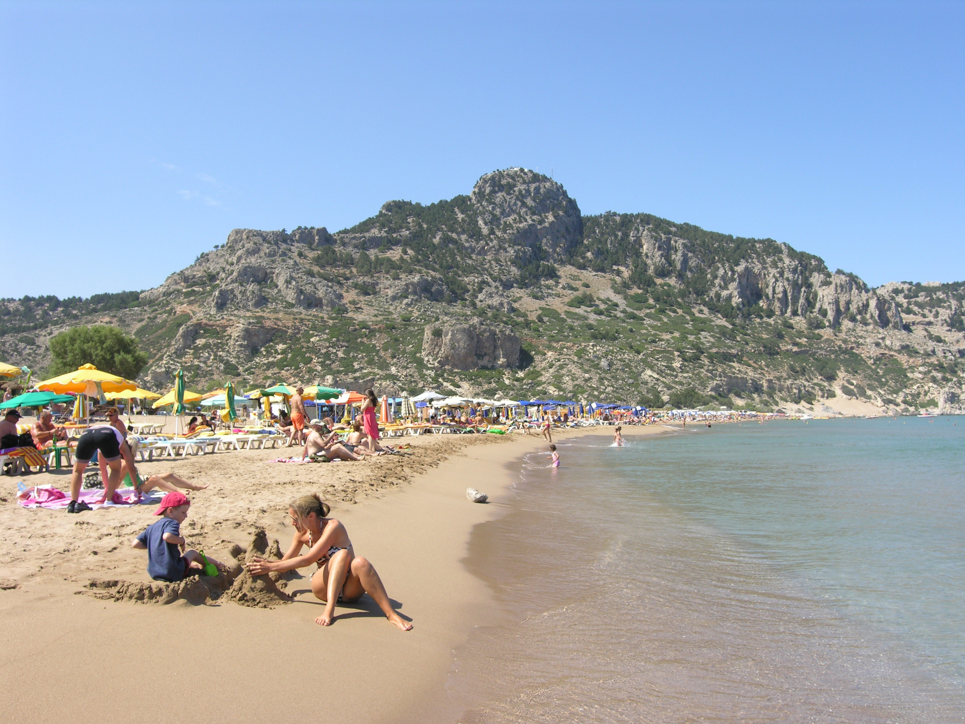 Εξι στους δέκα Έλληνες δεν θα κάνουν φέτος διακοπές