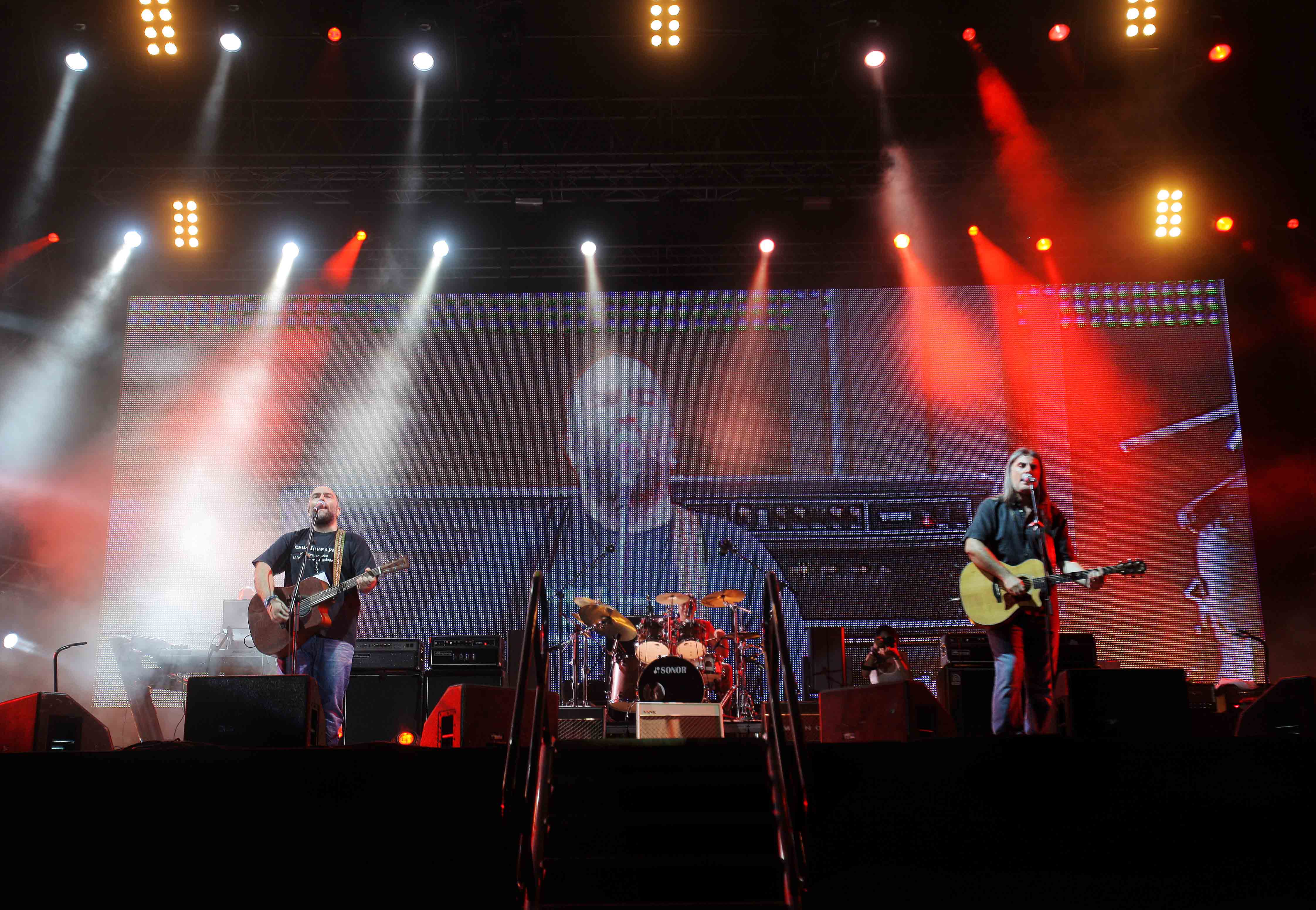 Πυξ Λαξ Συναυλία : Η 30 χρονη ιστορία τους στη σκηνή του ΟΑΚΑ