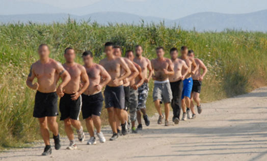 Ρόδος: Συνελήφθη ο αστυνομικός που εκπαίδευε χρυσαυγίτες