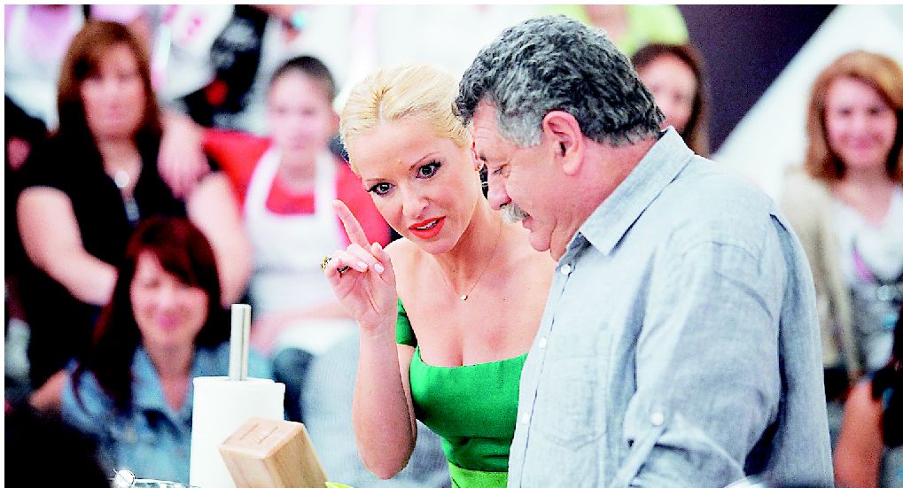 Μαρία Μπεκατώρου: «Μου έκανε καλό που µε σατίρισαν»