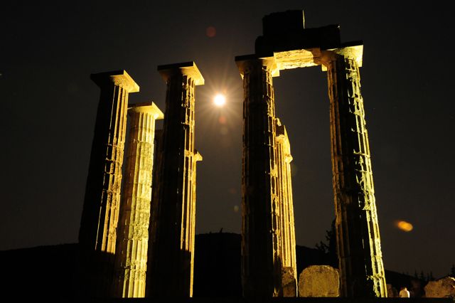 Ancient Greece under the full moon