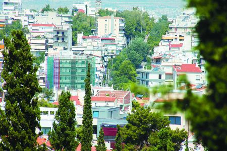 Λιγότεροι όσοι θα ωφεληθούν από τη ρύθμιση για τους πλειστηριασμούς