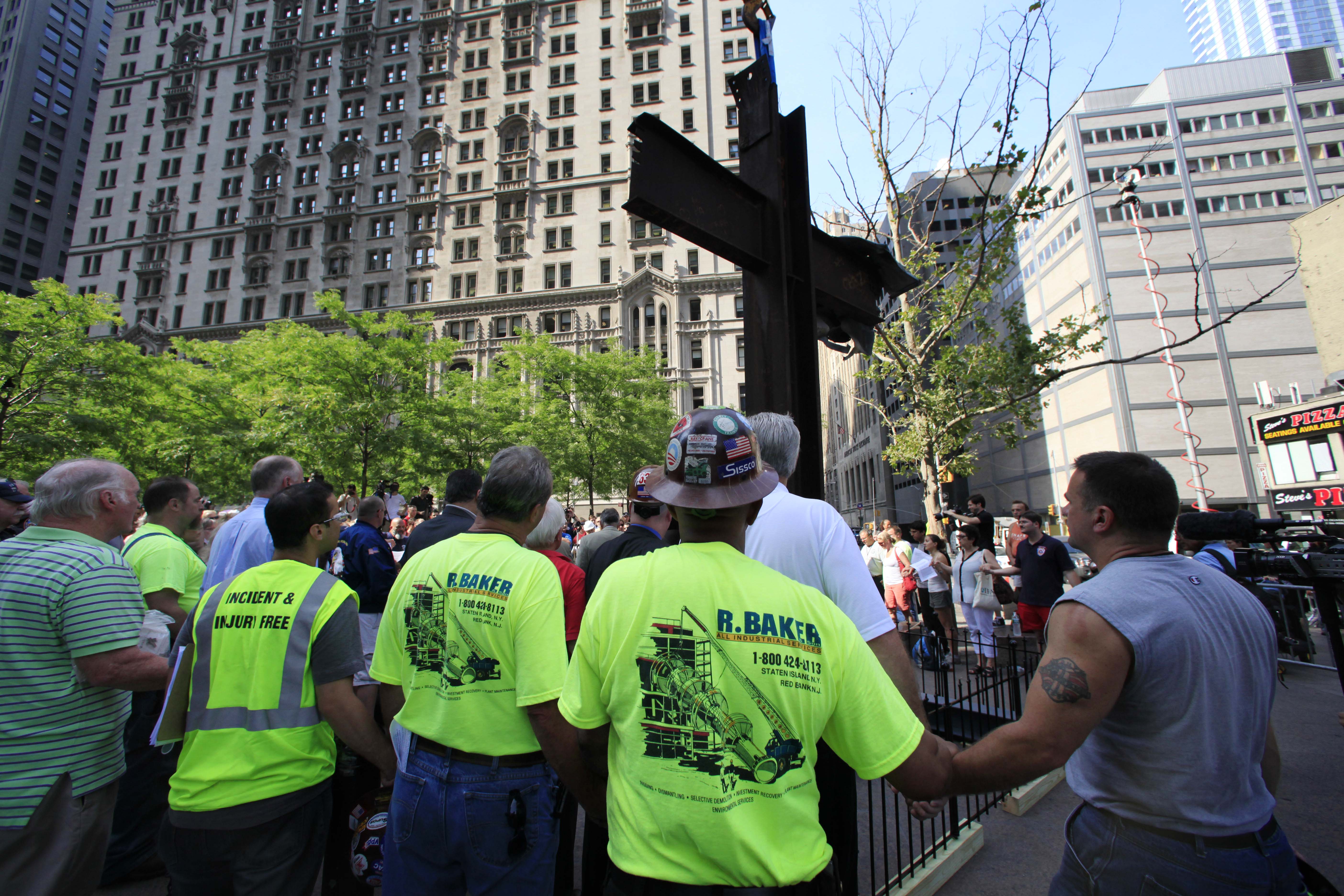 Άθεοι απαιτούν να απομακρυνθεί ο χριστιανικός σταυρός από το Μουσείο της 11ης Σεπτεμβρίου στη Νέα Υόρκη