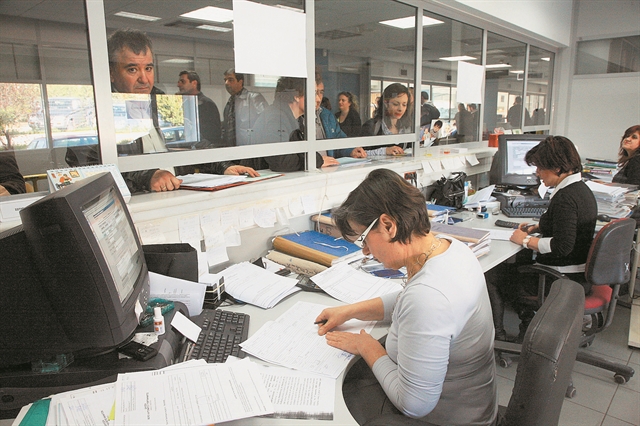 Ανάσα από τη μείωση της προκαταβολής φόρου