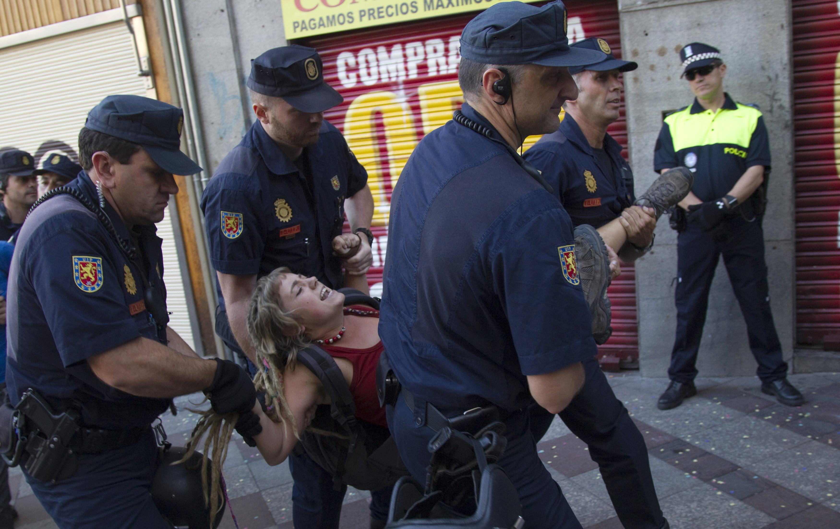 Μαδρίτη: Βίαια επεισόδια μεταξύ Αγανακτισμένων και αστυνομικών