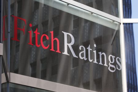 Fitch : Aναβάθμισε την Ελλάδα σε «ΒΒ-» από «B»