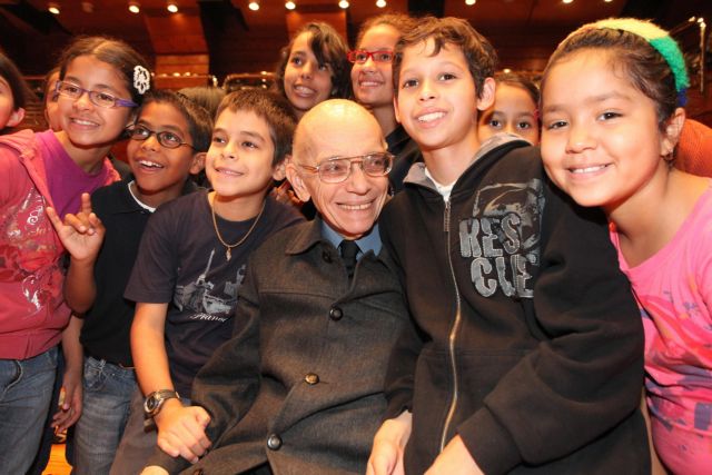 Χοσέ Αντόνιο Αμπρέου: Ενα Σύστημα, ελπίδα για τα παιδιά