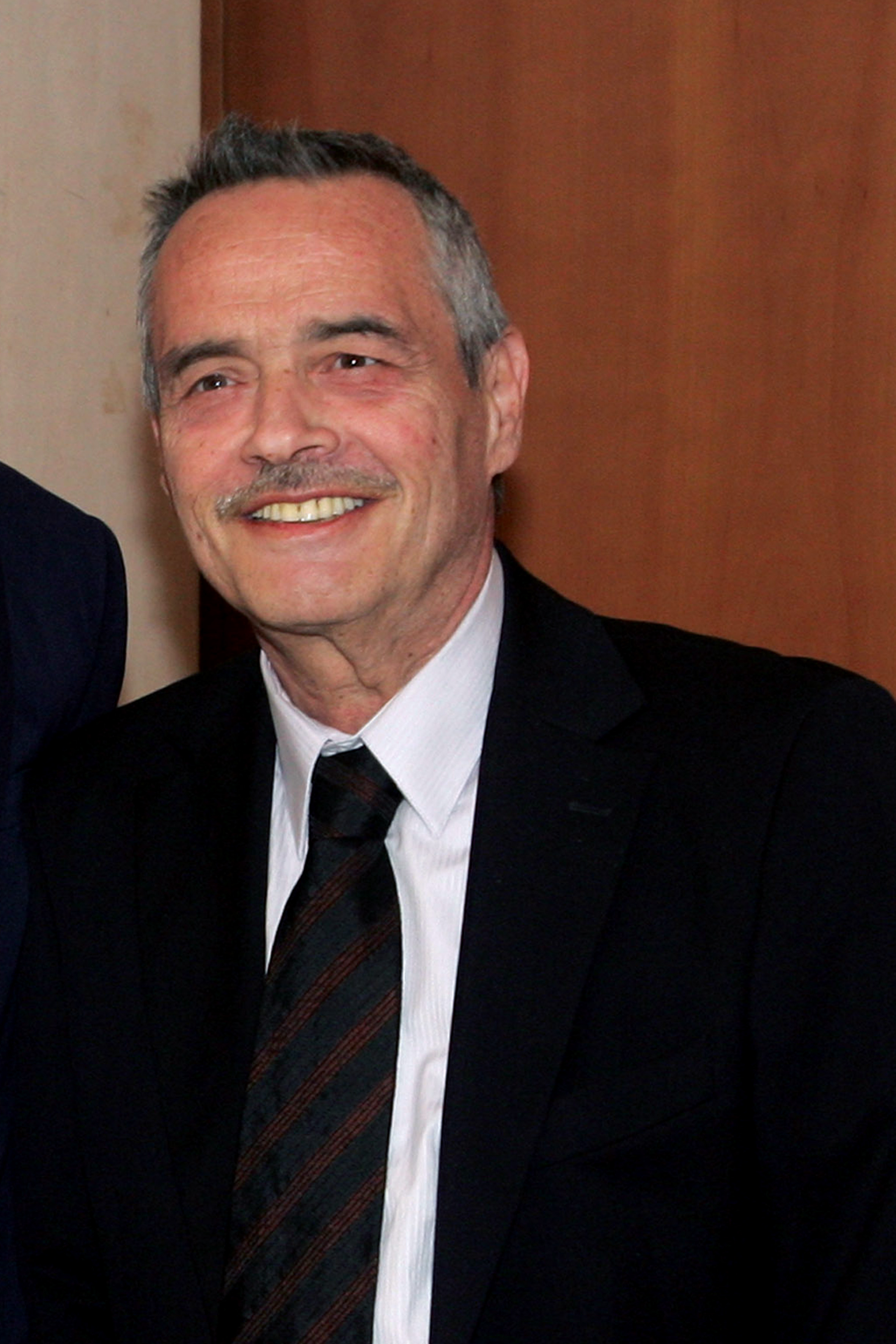 Συγκίνηση για τον θάνατο του Νίκου Θέμελη