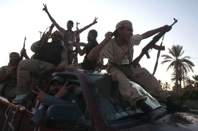 Λιβύη: Η πτώση του Καντάφι δεν εγγυάται τερματισμό του εμφυλίου