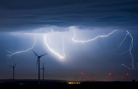 Γερμανία: Εξι νεκροί από σφοδρή κακοκαιρία