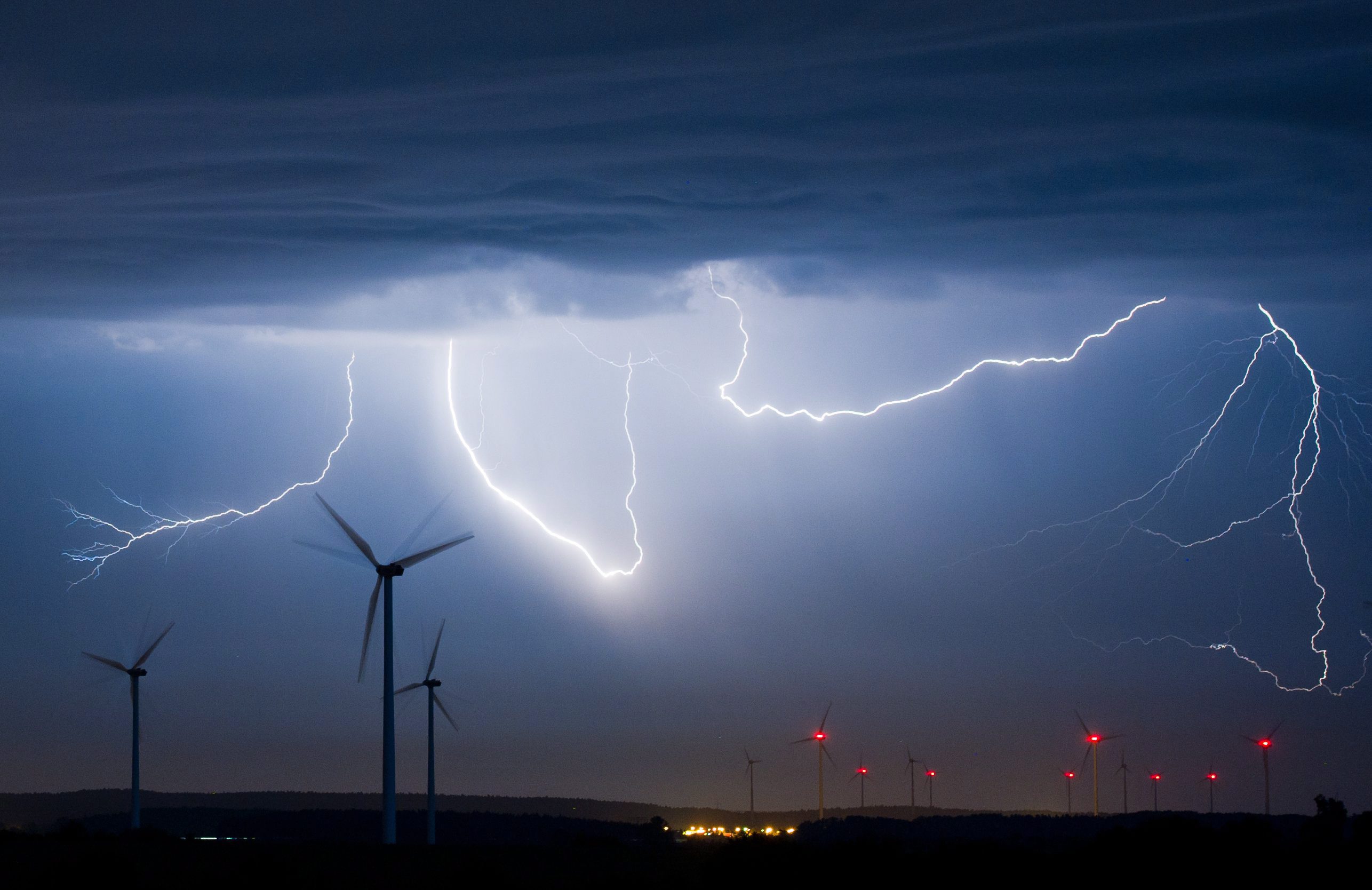 Γερμανία: Εξι νεκροί από σφοδρή κακοκαιρία