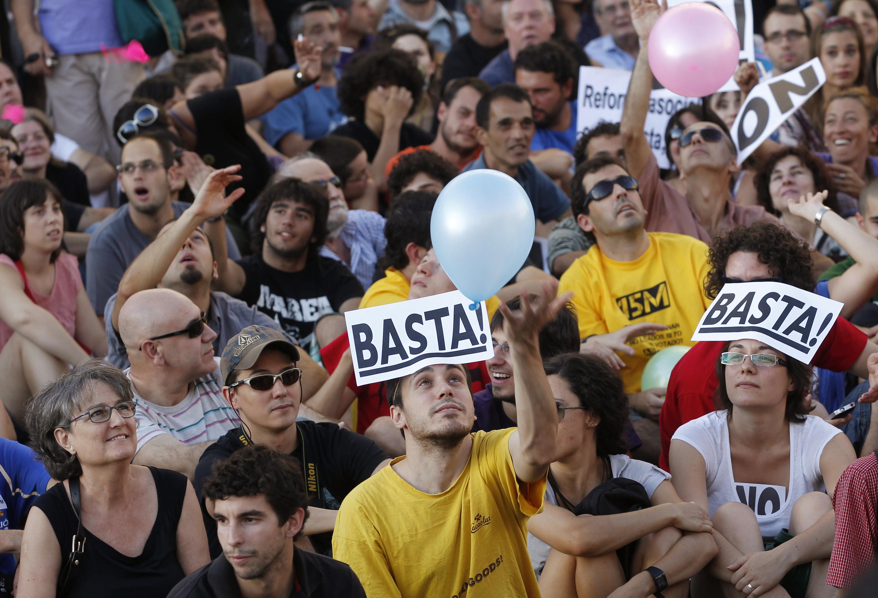 Ισπανοί: Αντιτίθενται στους ισοσκελισμένους προϋπολογισμούς