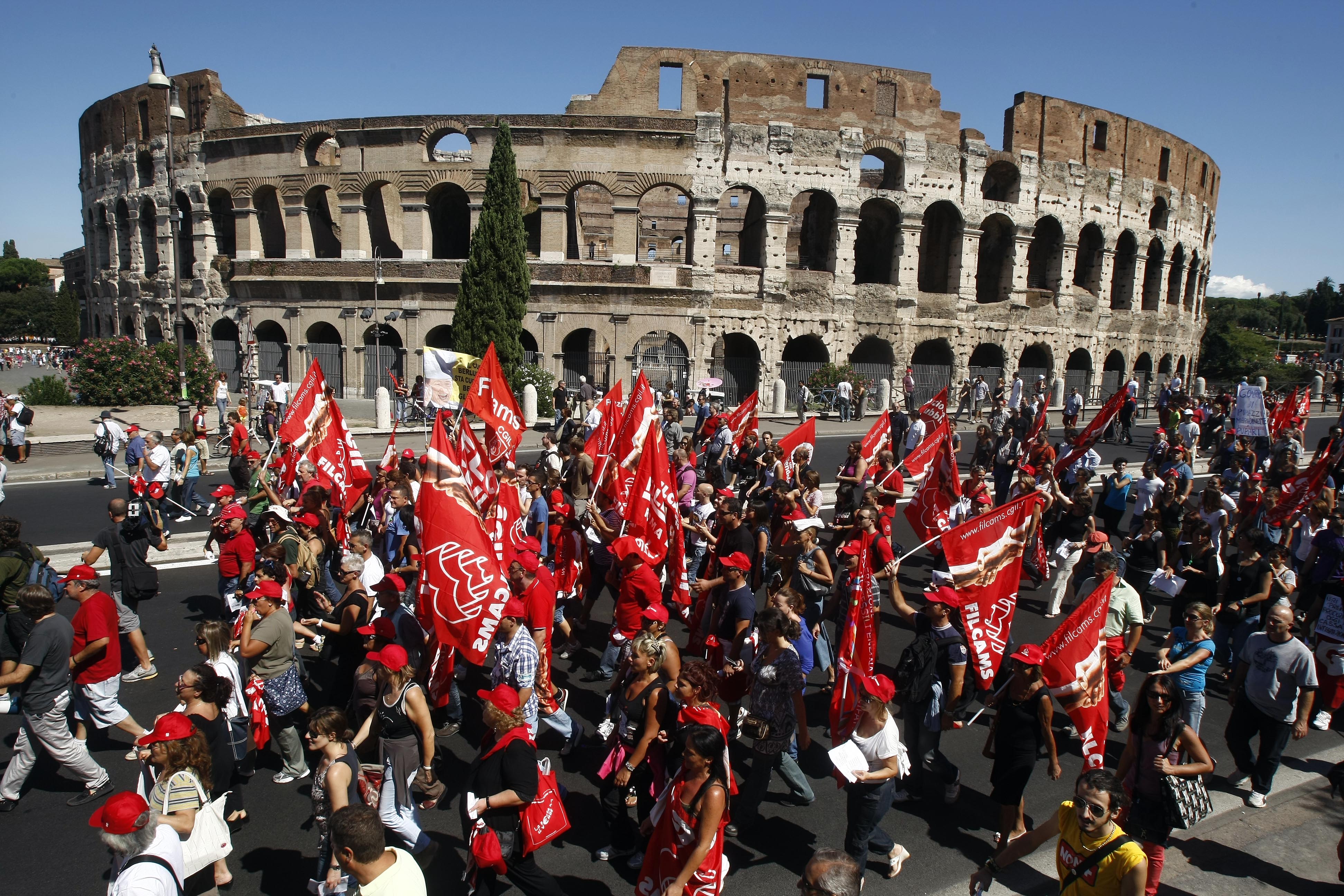 Ιταλία: Κοινή διαδήλωση των συνδικάτων στις 2 Ιουνίου