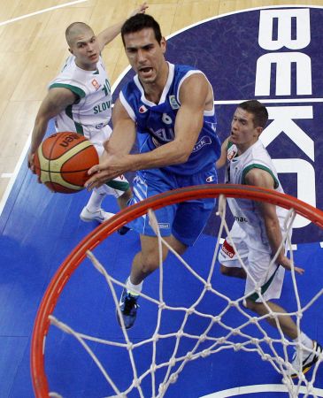 Νίκος Ζήσης: «Δεν έχω απωθημένα»