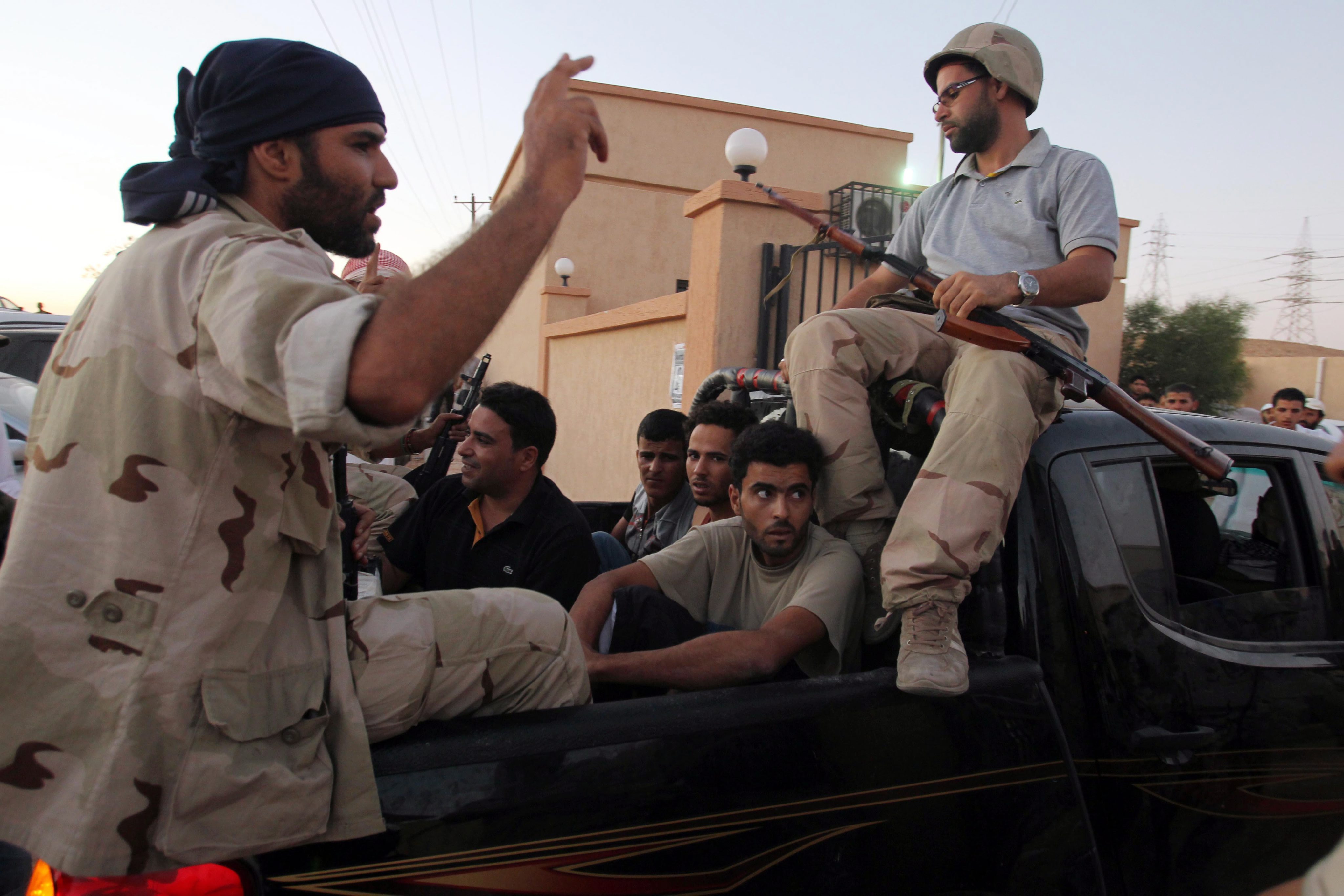 Λιβύη: Ισχυρή αντίσταση συναντούν οι αντικαθεστωτικοί στην Μπάνι Ουαλίντ
