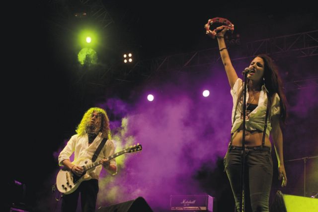 To Schoolwave συναντά τον Χατζιδάκι