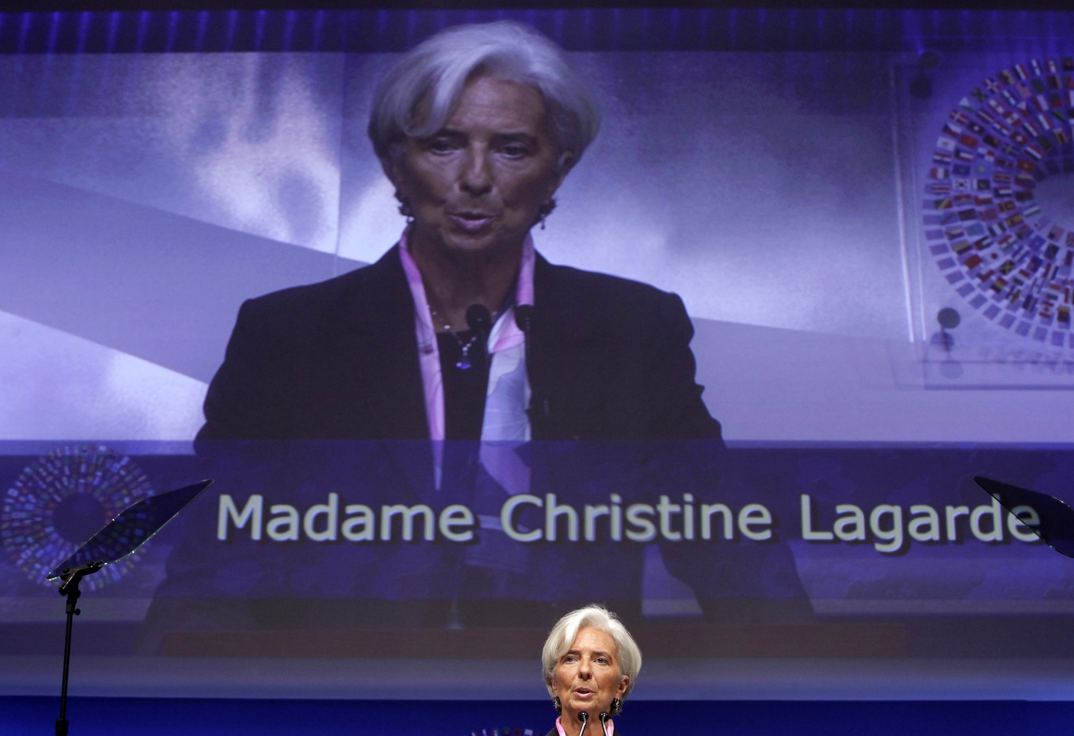 ΔΝΤ: Γιατί επιβάλλεται το «μεγάλο κούρεμα» στο ελληνικό χρέος