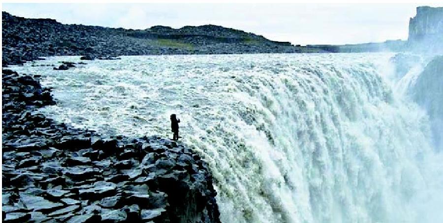 Χουάνγκ Νούμπο: Κινεζική απόβαση  στην… Ισλανδία