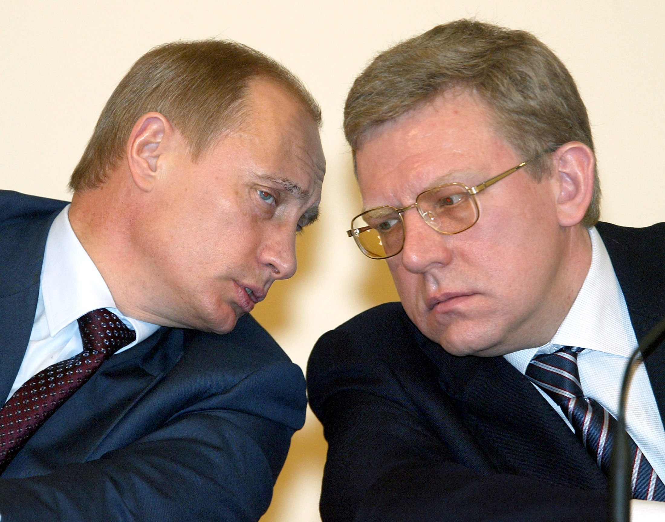 Ρωσία: Την παραίτηση του υπουργού Οικονομικών ζήτησε ο Μεντβέντεφ