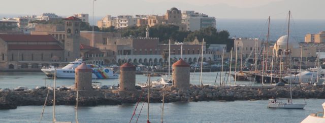 Ρόδος: Αντιδράσεις για το ενδεχόμενο αύξησης ΦΠΑ