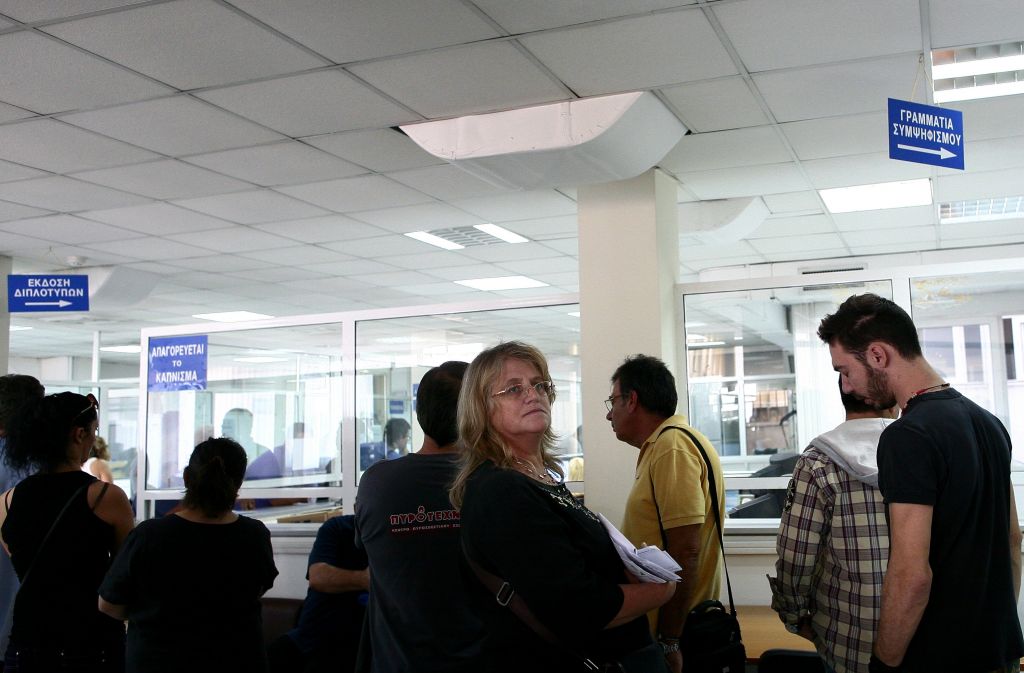 Τον Σεπτέμβριο ο συμψηφισμός εισφορών για τους ελεύθερους επαγγελματίες