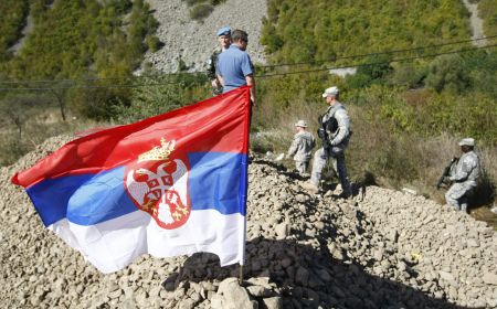 Τραυματισμός σέρβου αστυνομικού στα διοικητικά σύνορα με το Κόσοβο