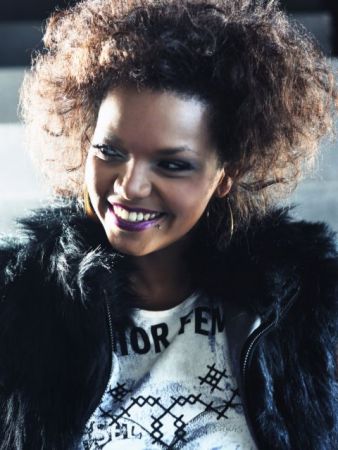 Idra Kayne: Η βασίλισσα της soul funk στους Αμπελόκηπους