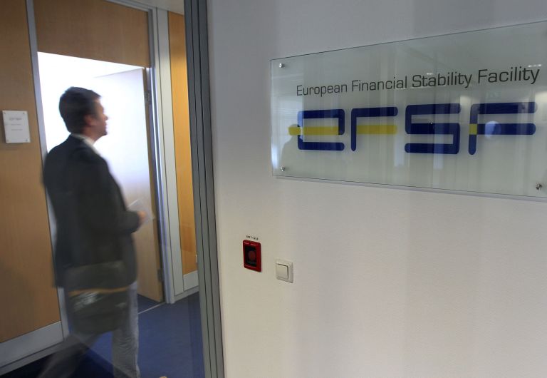 Moody’s: Yποβάθμισε σε αρνητική την προοπτική του EFSF | tovima.gr