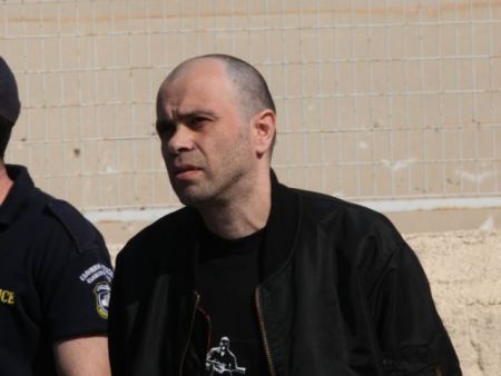 Η απάντηση των «Πυρήνων» στον τραυματισμένο Μαζιώτη για «μεγαλομανία» και «παράκρουση»