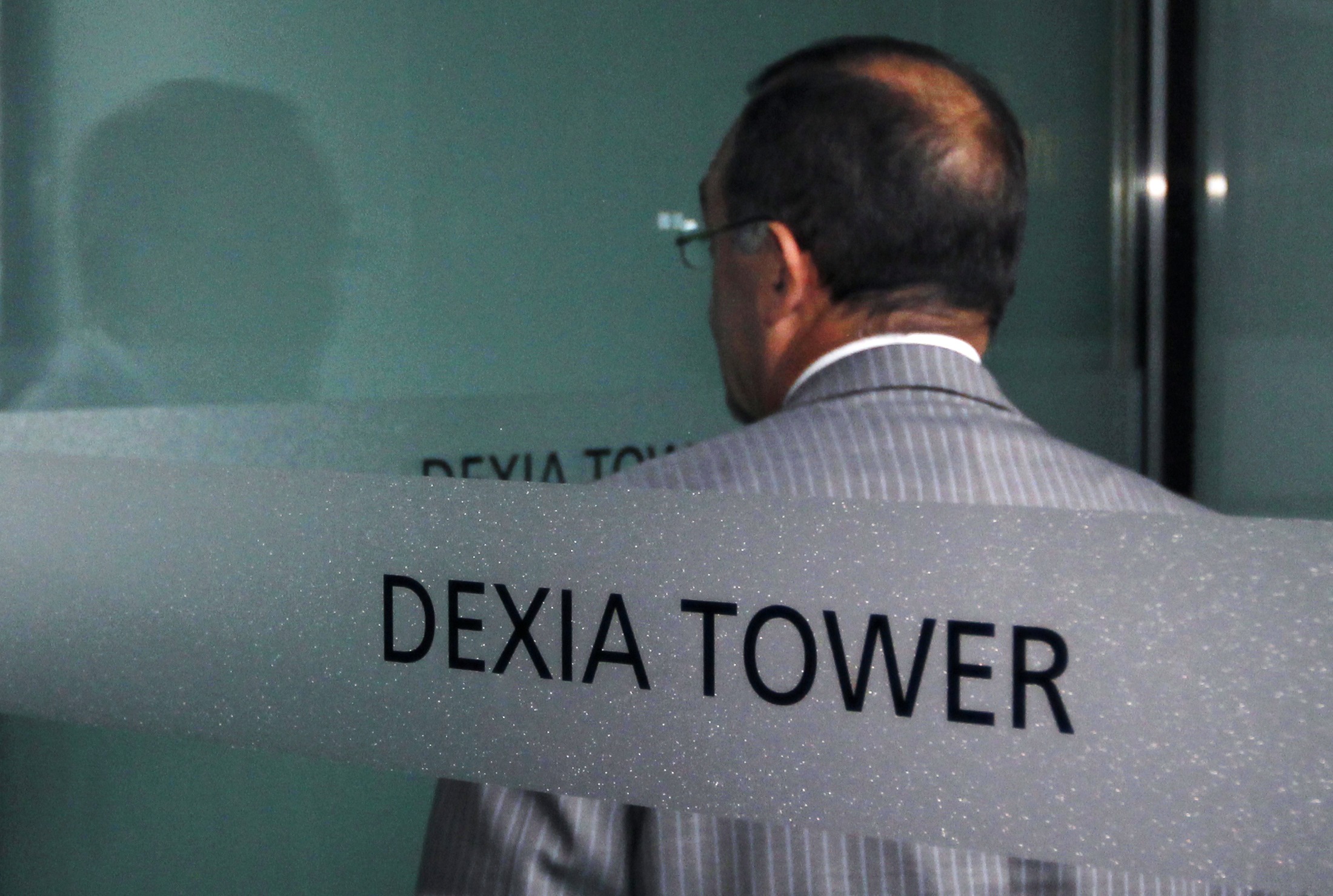 Dexia: Δημόσιο χρήμα 90 δισ. ευρώ για τη διάσωσή της