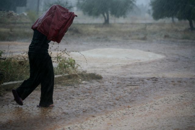 Ξεκίνησε το κύμα κακοκαιρίας: Χαλάζι στην Πάργα – Ισχυρές βροχοπτώσεις στην Πρέβεζα