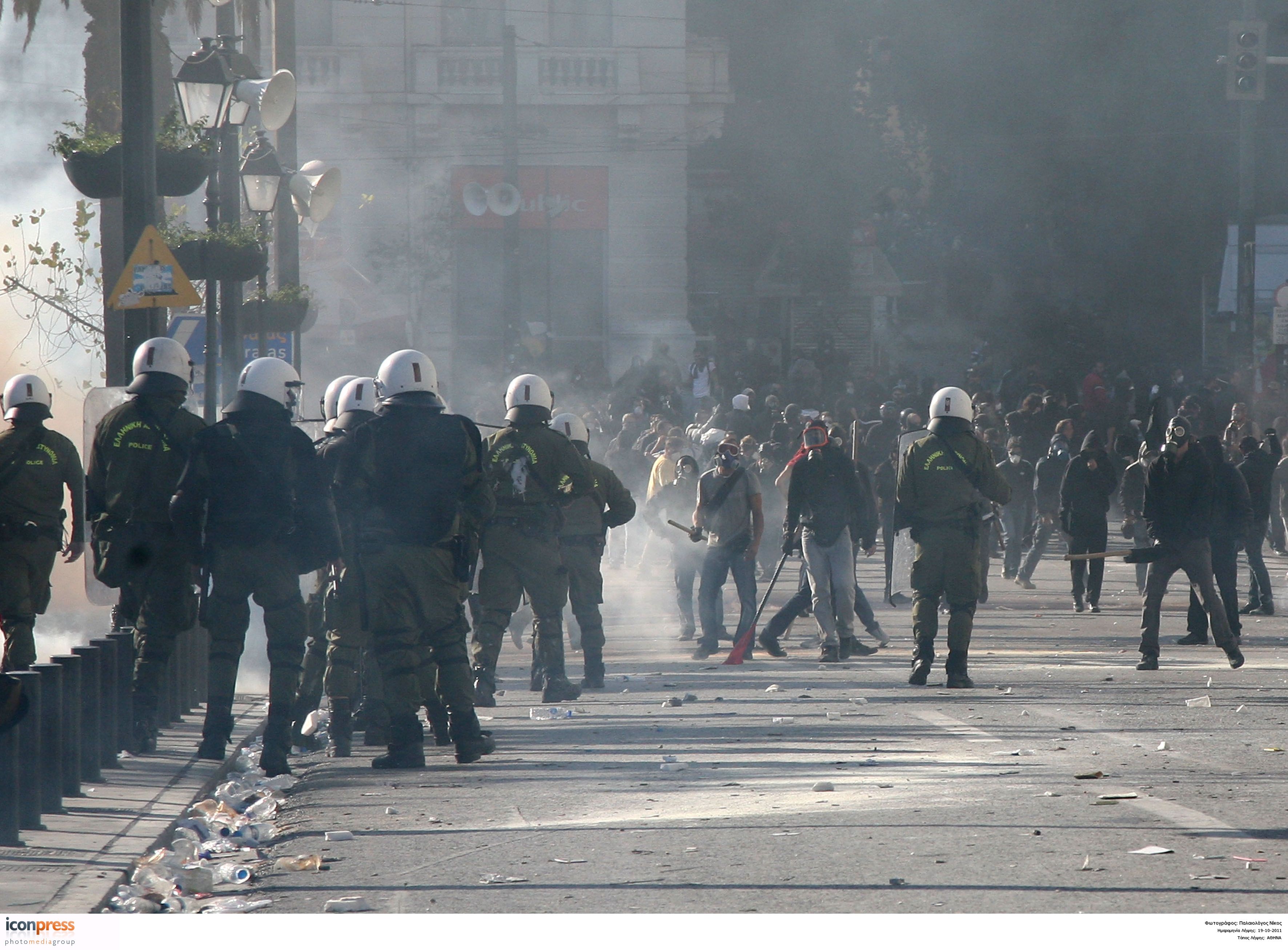 Μάχες στην Αθήνα μετά το μεγαλειώδες συλλαλητήριο