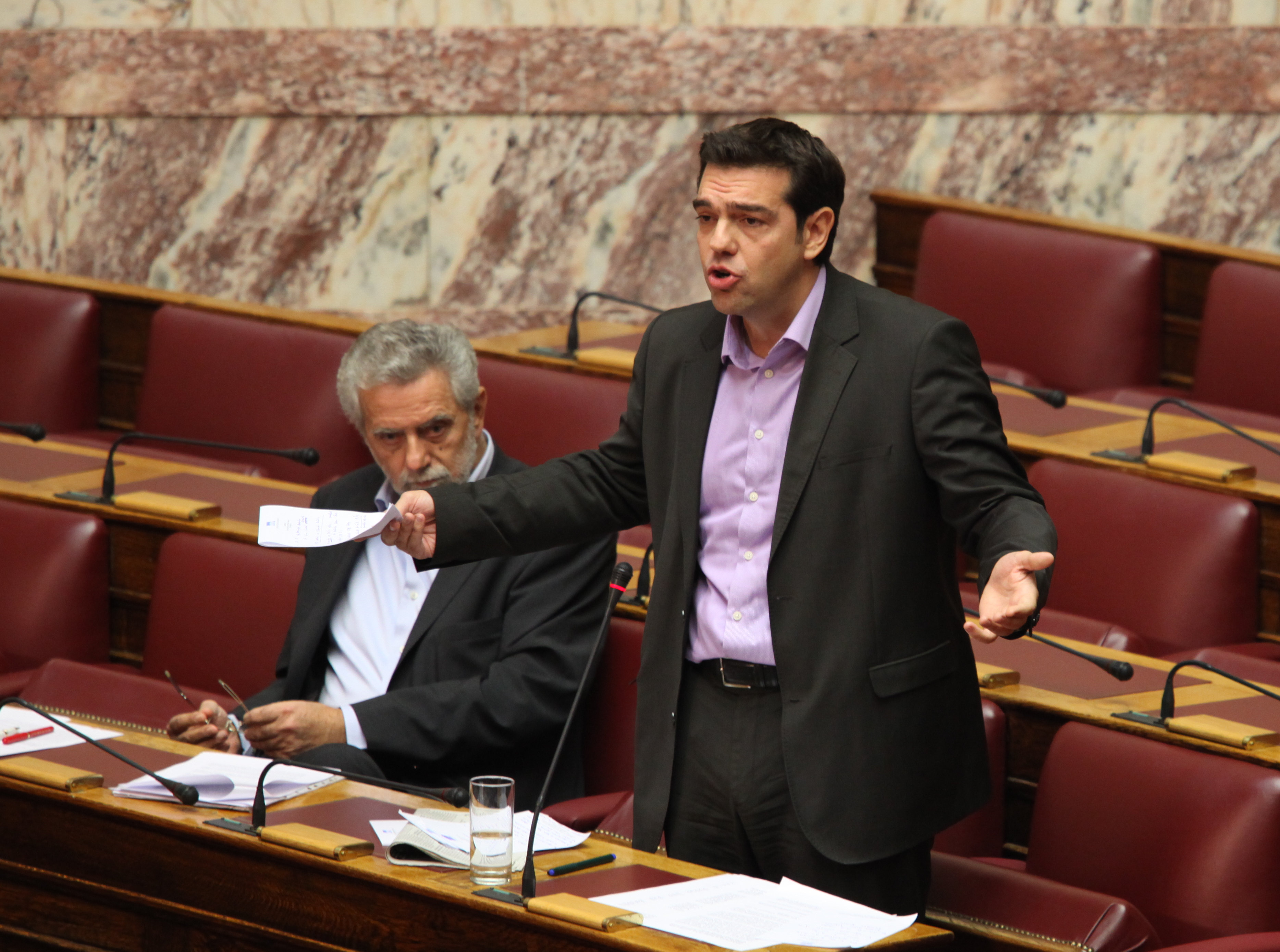 Αλ. Τσίπρας: «Να ζητήσει συγγνώμη από τους Ελληνες η Μέρκελ»
